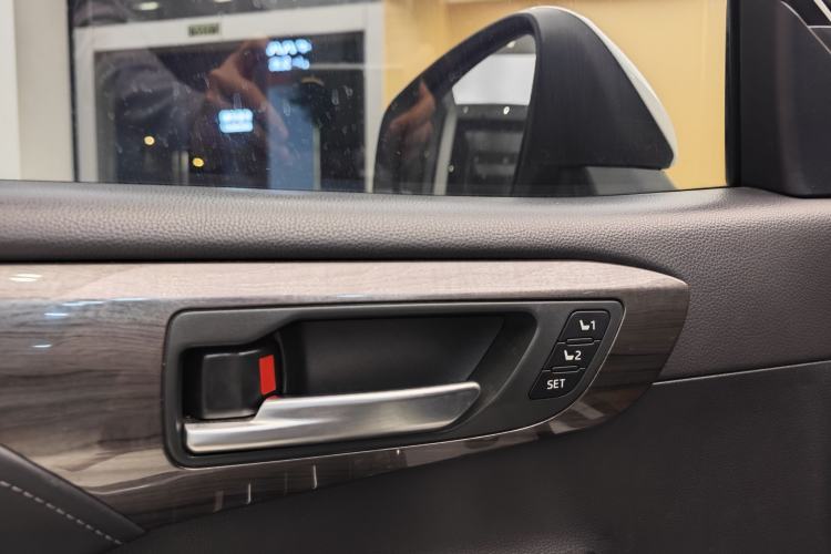 Used Toyota Highlander 2022 Dual-Engine 2.5L Four-Wheel Drive Supreme Edition 7-Seater
