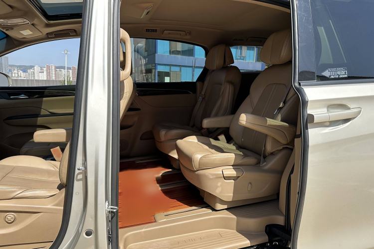 Used Buick GL8 2017 ES 28T Premium Version China V Standard
