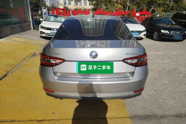 Used Skoda Superb 2016 TSI330 DSG Smart Drive Edition
