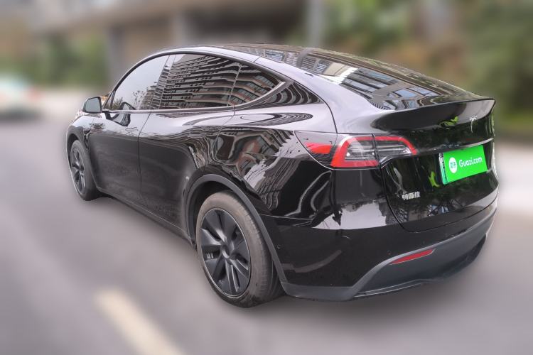 Used Tesla Model Y 2023 Rear-Wheel-Drive Version
