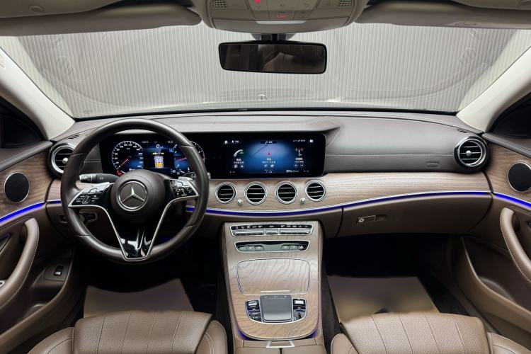 Used Mercedes-Benz E-Class 2022 Second Facelift E 260 L 4MATIC
