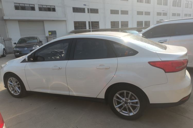Used Ford Focus 2015 Sedan 1.6L Automatic Trend Model
