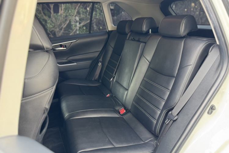 Used Toyota RAV4 2020 Dual-Engine 2.5L E-CVT Two-Wheel Drive Elite Edition
