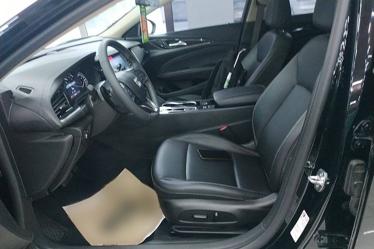 Used Buick Regal 2024 25T Deluxe Edition
