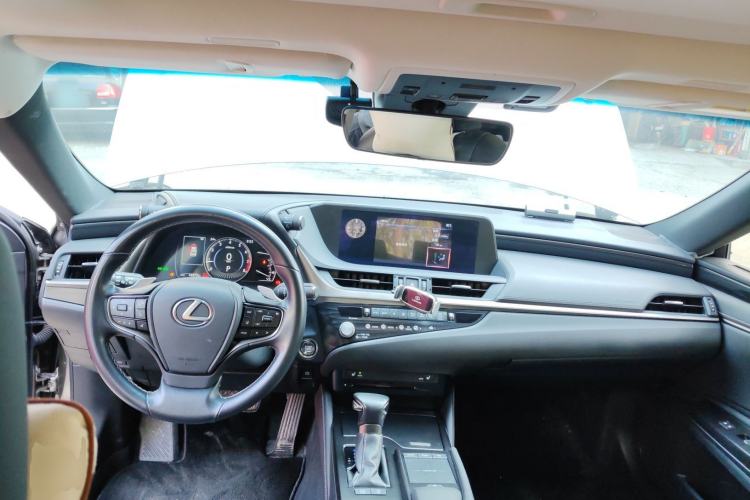 Used Lexus ES 2020 200 Excellence Edition