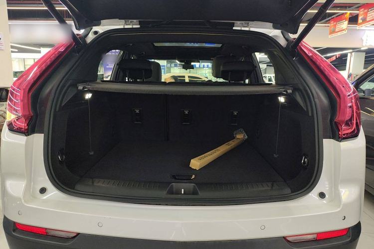 Used Cadillac XT4 2018 28T Two-Wheel Drive Tech Version
