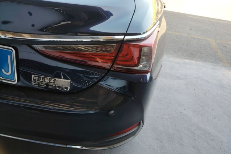 TDK.VehicleDetails.img