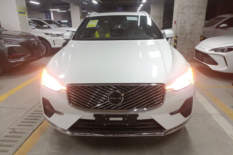 Used Volvo XC60 2026 B5 4x4 Smart Luxury Edition
