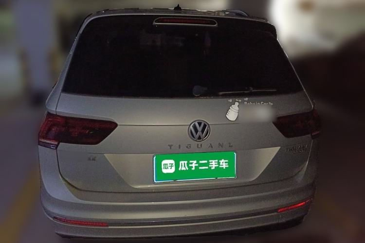 Used Volkswagen Tiguan L 2019 Revised 330TSI Automatic Two-Wheel Drive R-Line Flagship Edition China V Emission Standard
