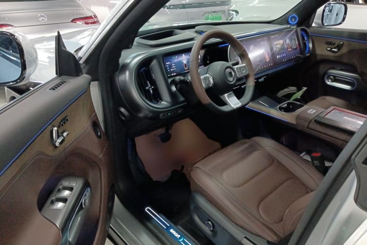 Used  #5 2024 Long-Range Journey Luxury Edition
