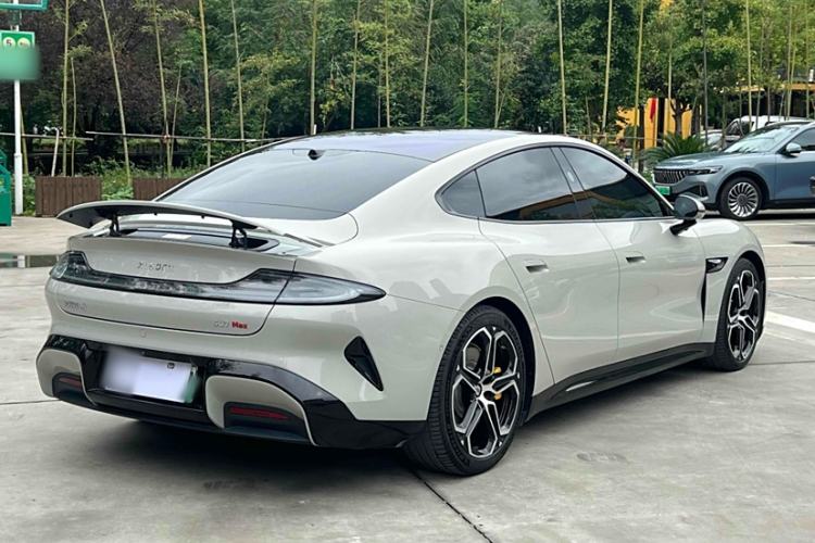 Used  SU7 2024 Four-Wheel Drive Ultra-Long Range Advanced Intelligent Driving Max Edition
