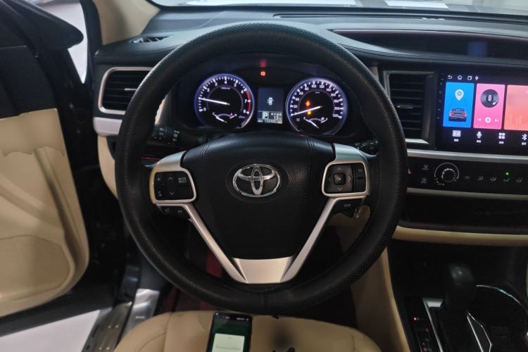 Used Toyota Highlander 2015 2.0T Two-Wheel Drive Elite Edition 7 Seats
