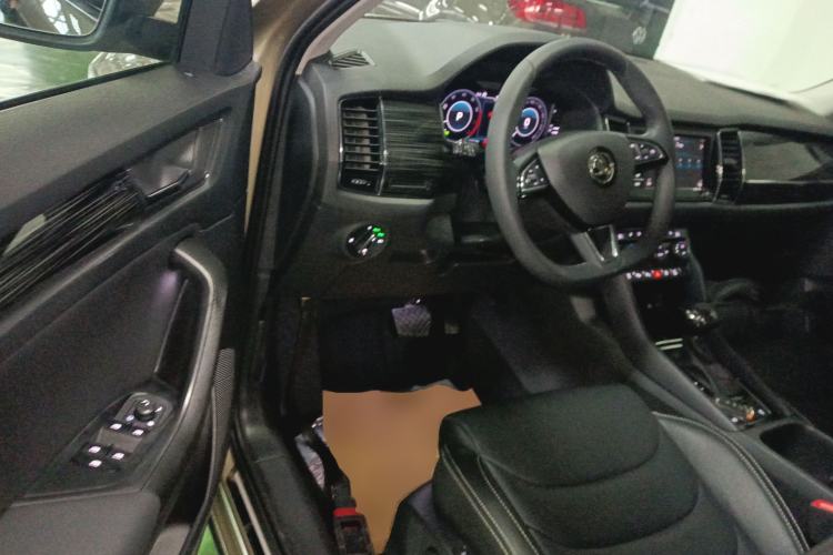 Used Skoda Kodiaq 2019 Facelifted TSI330 7-Seater Two-Wheel-Drive Luxury Enjoyment Edition China VI Standard
