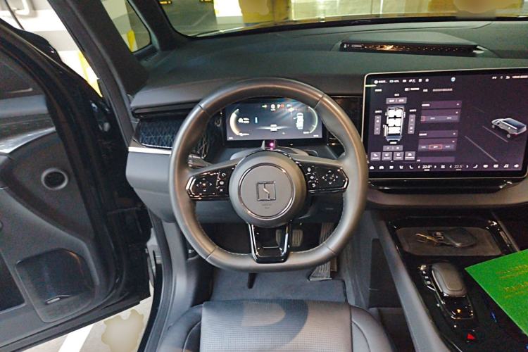 Used Zeekr 009 2022 WE Edition