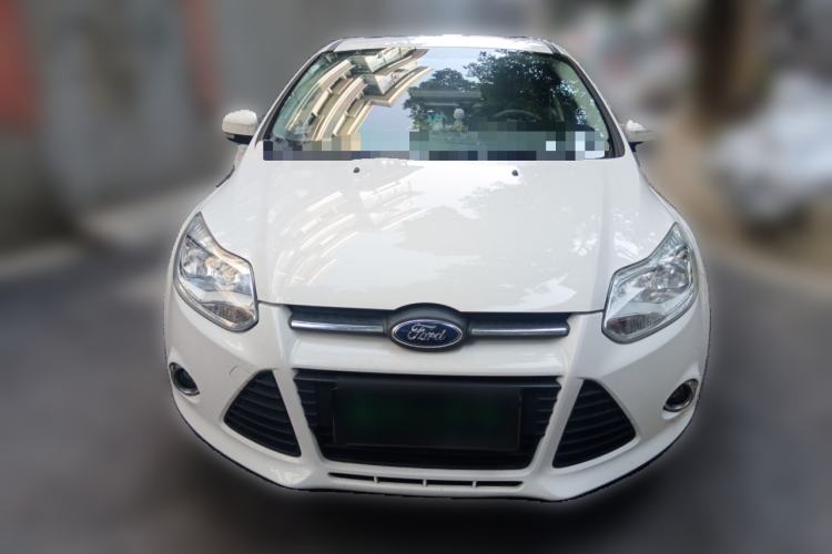 Used Ford Focus 2012 Sedan 1.6L Automatic Fashion Edition
