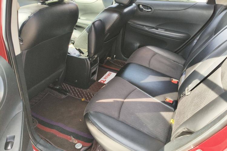 Used Nissan Tiida 2011 1.6L CVT Smart Version
