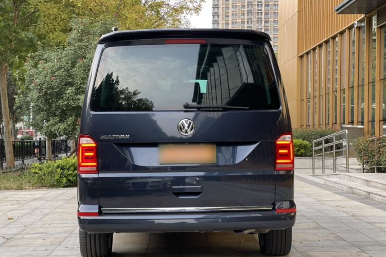 Used Volkswagen Multivan 2018 2.0 TSI Two-Wheel-Drive Luxury Edition 7 Seats
