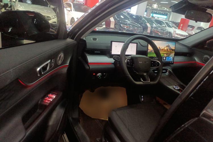 Used Chery Tiggo 8 PLUS 2025 290TGDI DCT Luxury 5-Seater
