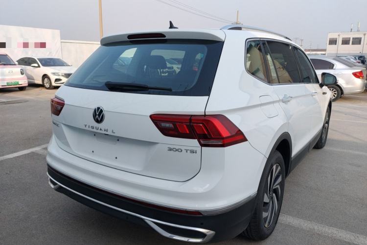 Used Volkswagen Tiguan L 2024 300TSI Automatic Two-Wheel Drive Smart Edition
