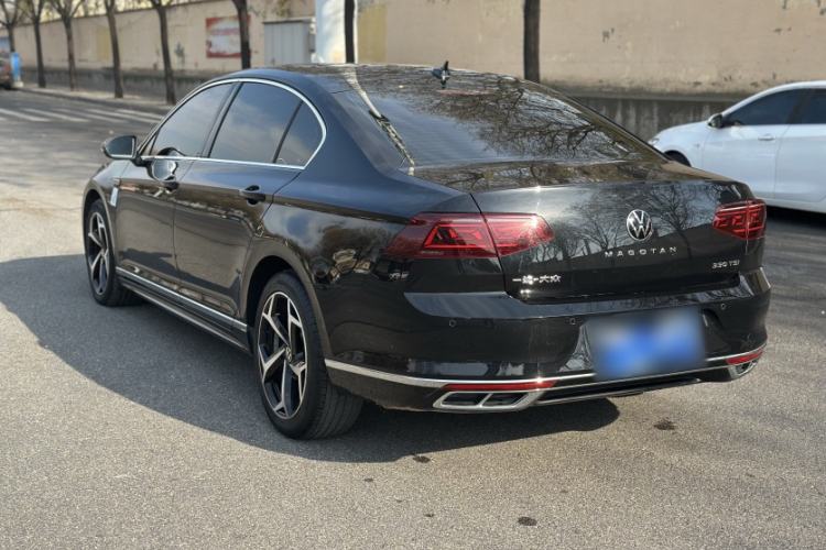 Used Volkswagen Magotan 2023 2 Million Units Limited Edition 330TSI DSG Leading Version
