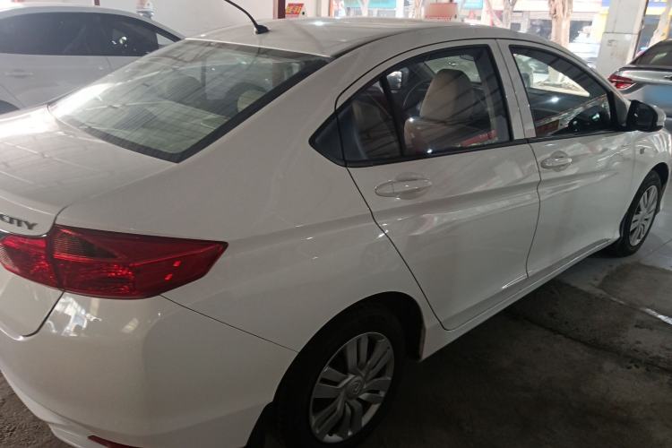 Used Honda City 2017 1.5L manual Comfort version