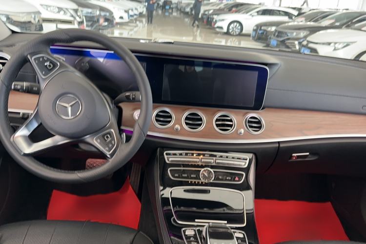 Used Mercedes-Benz E-Class 2016 E 300 L Stylish Model
