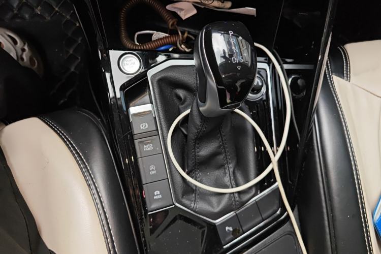 Used Volkswagen Tayron X 2020 330TSI Two-Wheel Drive Luxury Smart Connectivity Version
