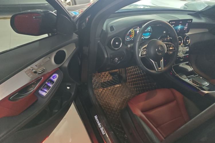 Used Mercedes-Benz GLC Coupe 2021 GLC 260 4MATIC Coupe SUV
