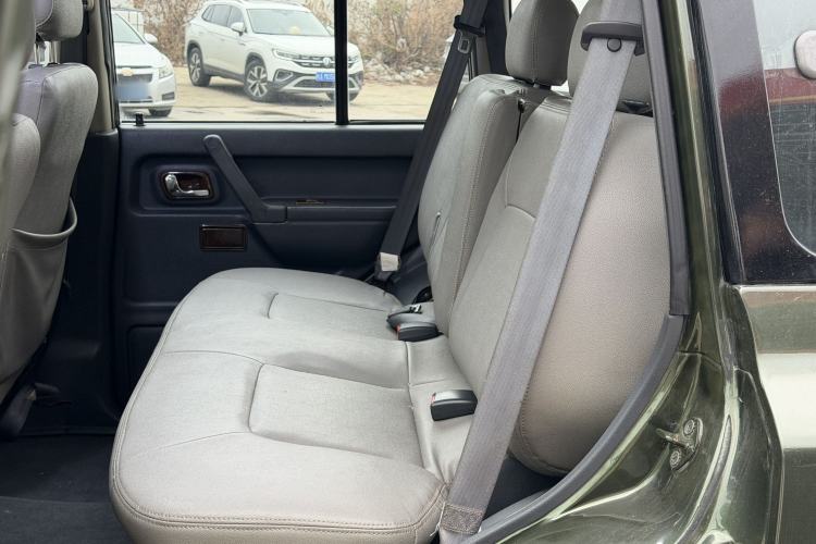 Used Leopaard Heijingang 2013 2.2L Manual Two-Wheel Drive Standard Version
