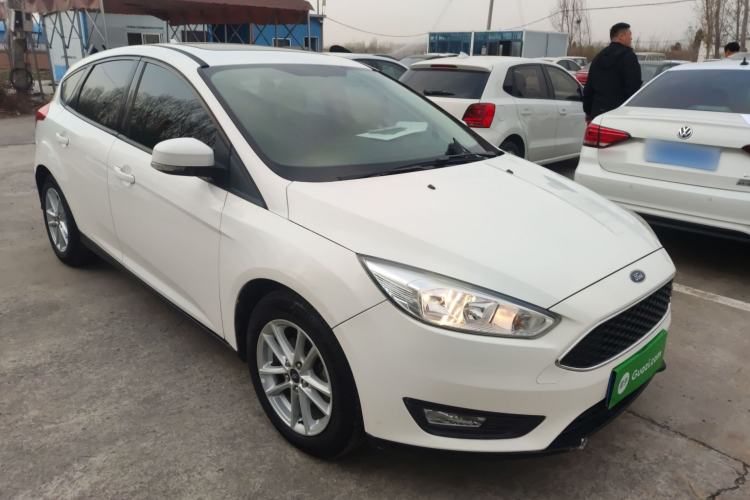 Used Ford Focus 2018 Hatchback Classic 1.6L Automatic Trendy SmartDrive Edition
