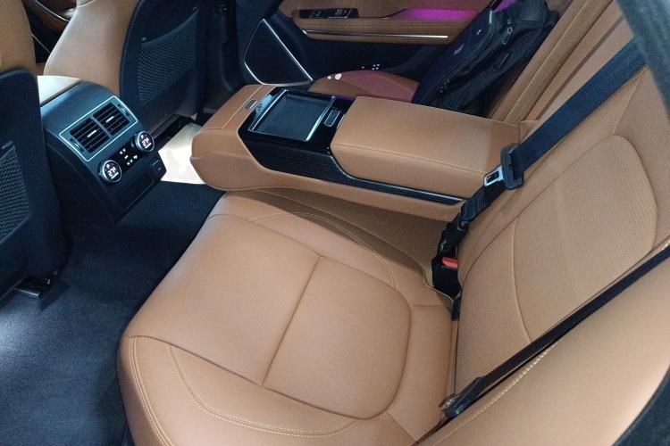 Used Jaguar XFL 2024 2.0T P300 Four-Wheel Drive Flagship Sport Gold Edition