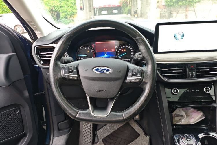 Used Ford Escape 2020 EcoBoost 245 Two-Wheel-Drive Comfort Edition
