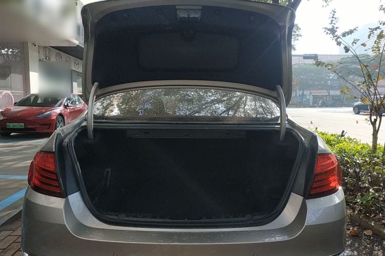 Used BMW 5 Series 2014 525Li Luxury Design Package