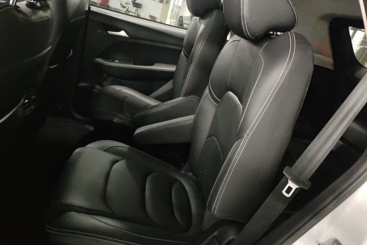 Used Baojun 530 2021 Global Car Anniversary Edition 1.5T Manual Prestige Model 6 Seats