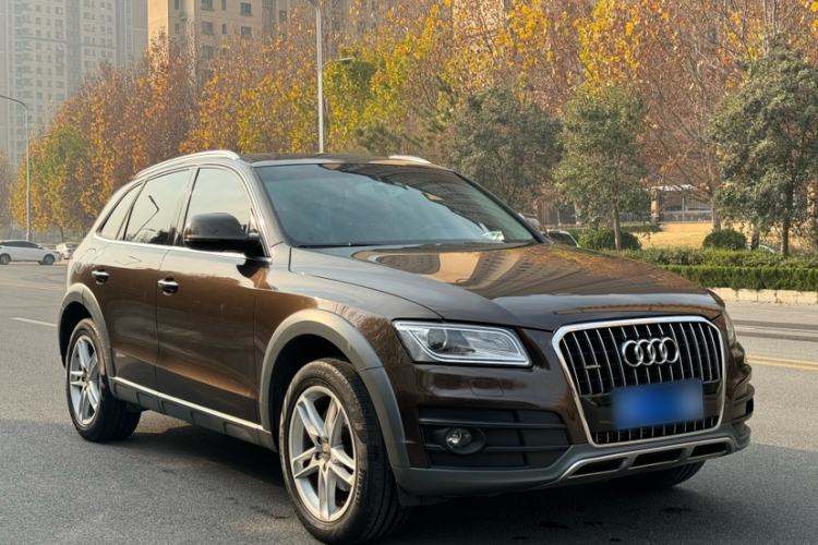Used Audi Q5 2017 Plus 40 TFSI Technology Model
