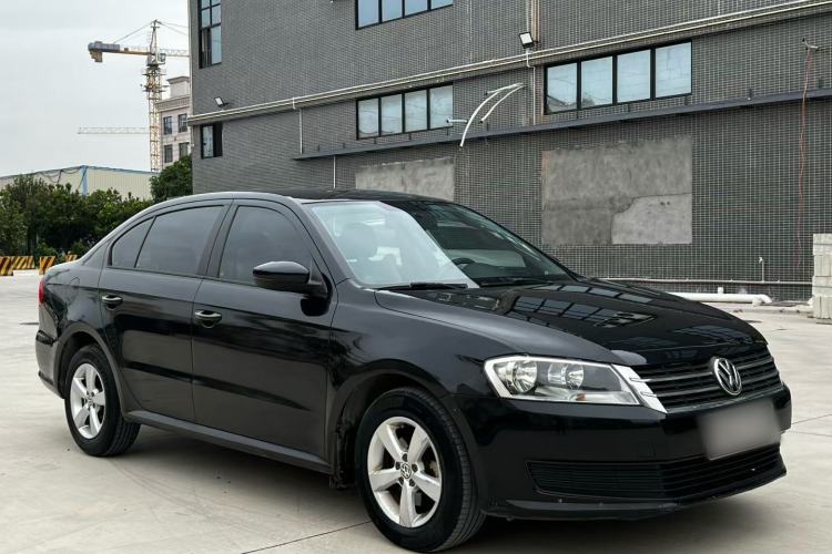 Used Volkswagen Lavida 2015 1.6L Automatic Fashion Edition
