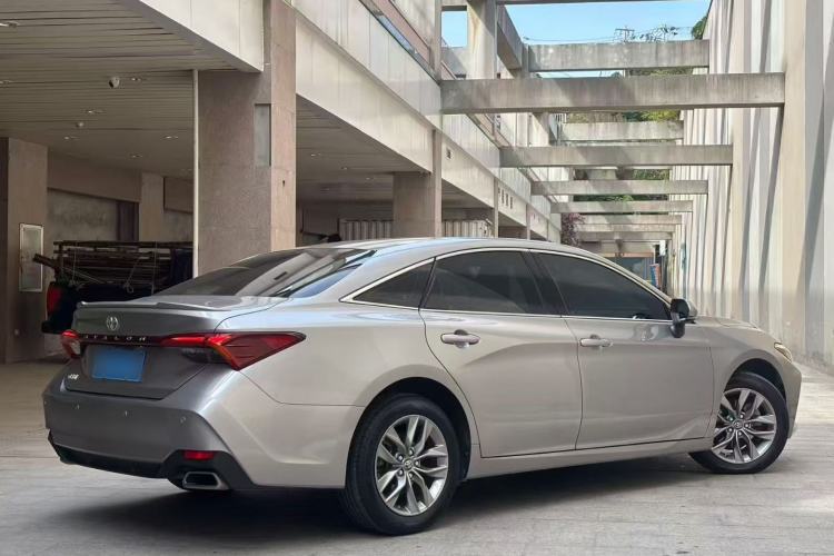Used Toyota Avalon 2019 2.5L Ambition Version China VI Standard
