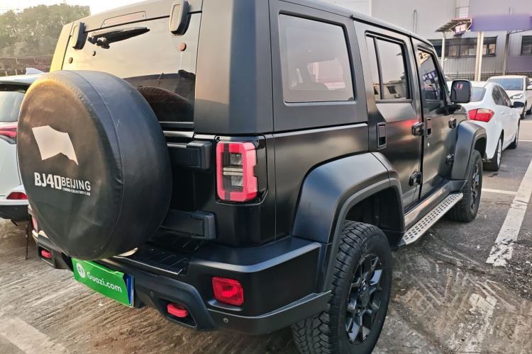 Used  BJ40 2021 2.0D Automatic Four-Wheel Drive Blade Hero Edition Pioneer Model
