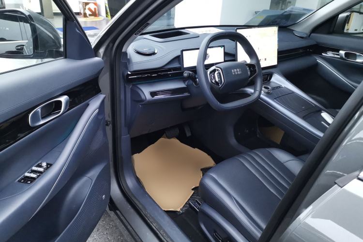 Used  E5 2024 530km Starship Edition