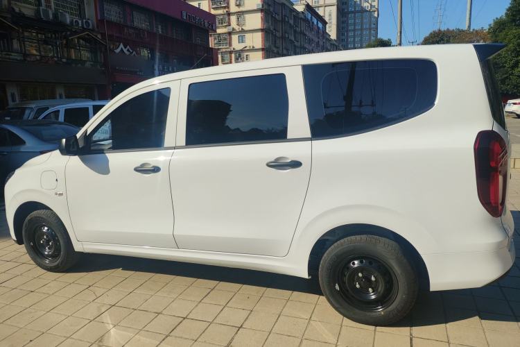 Used Wuling Hongguang New Energy 2024 All-Electric Model 300KM Practical Version
