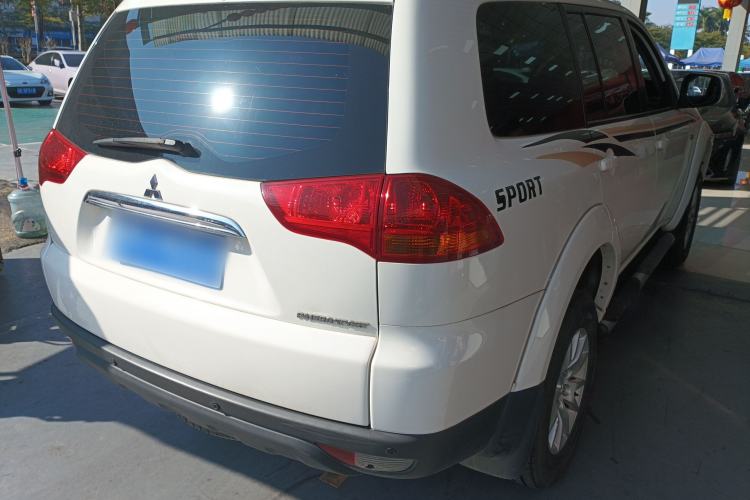 Used Mitsubishi Pajero Sport 2013 2.4L Manual Two-Wheel Drive Comfort Edition