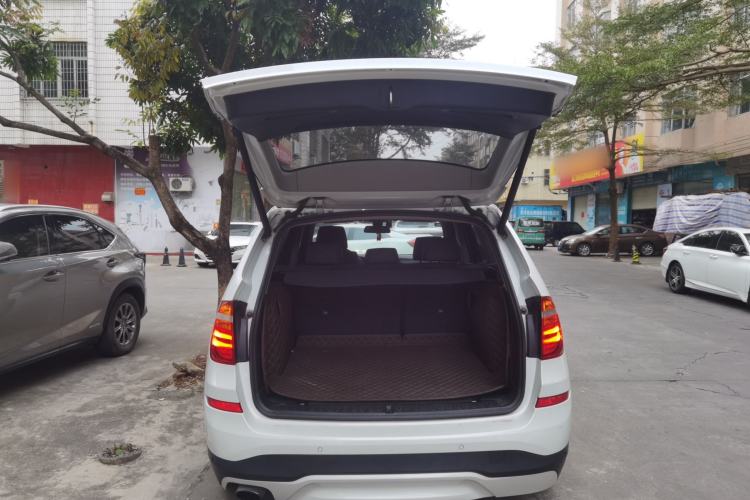 Used BMW X3 2016 sDrive20i
