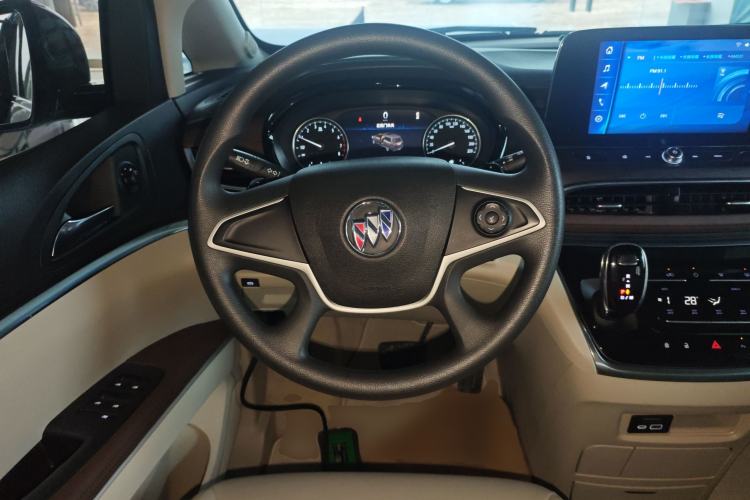 Used Buick GL8 2022 Land Cruiser Executive Class 652T Comfort Model