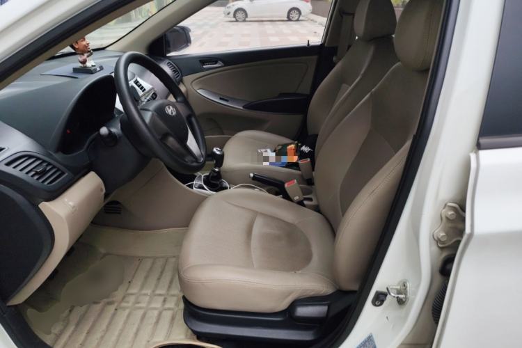 Used Hyundai Verna (older generation) 2014 1.4L Manual Smart GLS Trim
