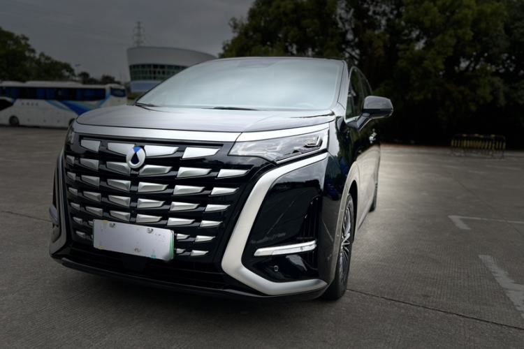 Used Denza D9 2022 DM-i 970 Four-Wheel Drive Prestige Model