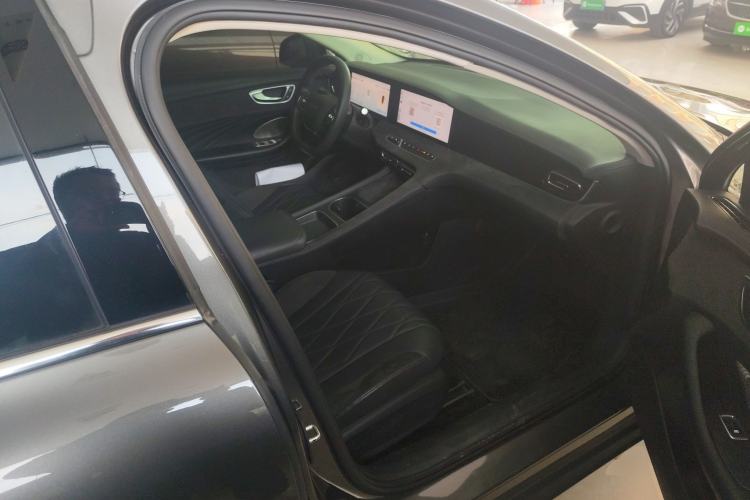 Used Roewe D7 2023 DMH 125km Excellence Edition