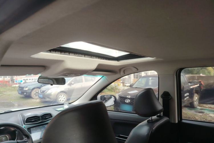 Used SWM X3 2017 1.5T Manual Fashion Model
