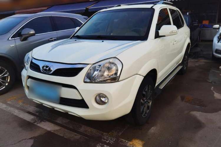 Used Hyundai Tucson 2013 2.0L Automatic Two-Wheel Drive Comfort Version