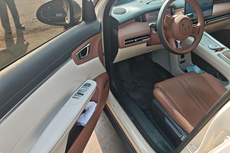 Used Wuling Bingo S 2025 Model 325km Deluxe Edition