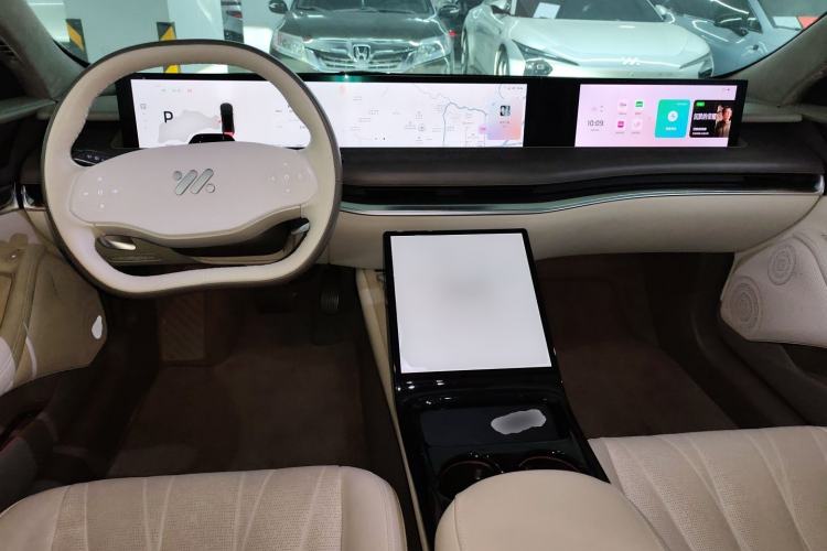 Used  L7 2022 Pro Model
